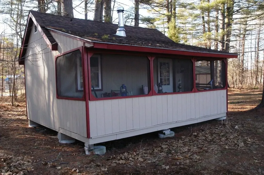 36 Farmington Road Strong ME 04983
