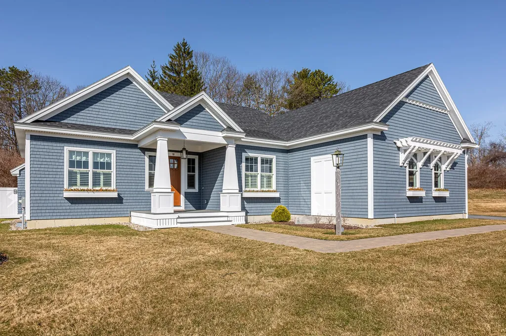 18 Forecaster Way Scarborough ME 04074