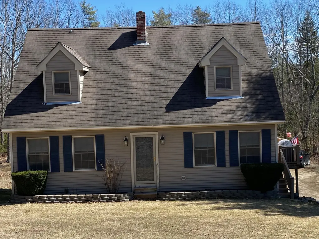 1660 Bremen Road Waldoboro ME 04572