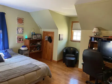 1660 Bremen Road Waldoboro ME 04572