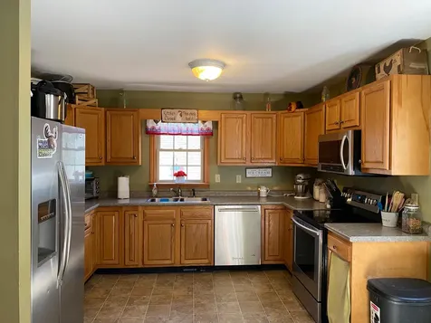 1660 Bremen Road Waldoboro ME 04572