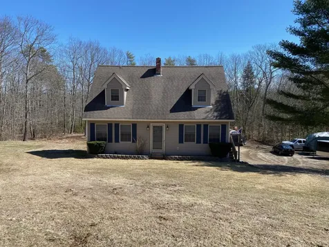 1660 Bremen Road Waldoboro ME 04572
