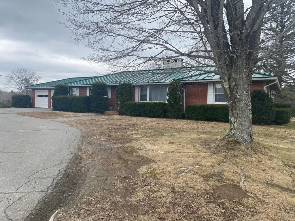 517 N Main Street Pittsfield ME 04967