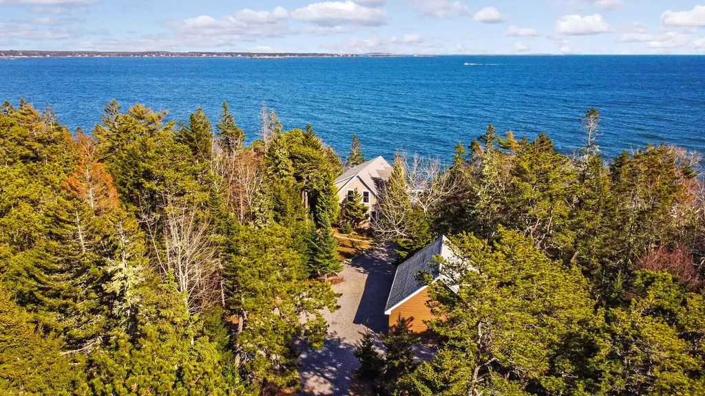 414 Seguinland Road Georgetown ME 04548