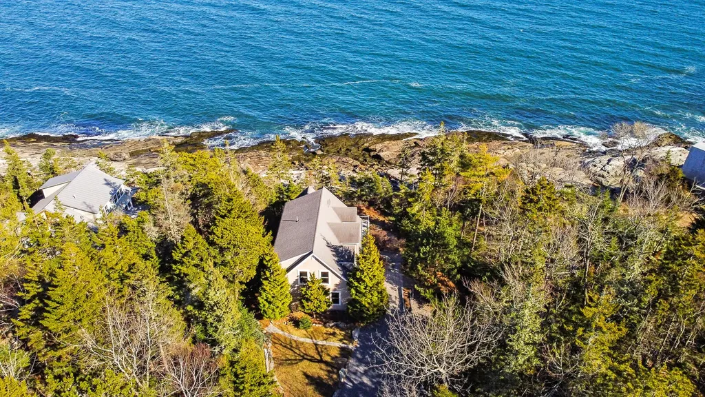 414 Seguinland Road Georgetown ME 04548