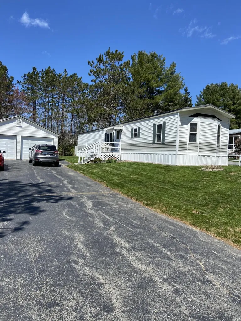 39 B Street Bangor ME 04401