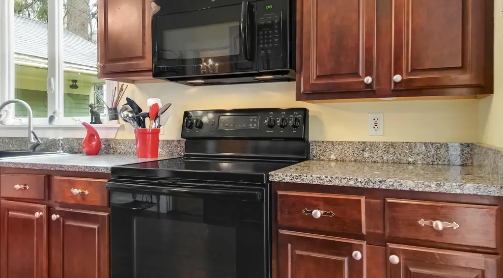 243 Cedar Street Bangor ME 04401