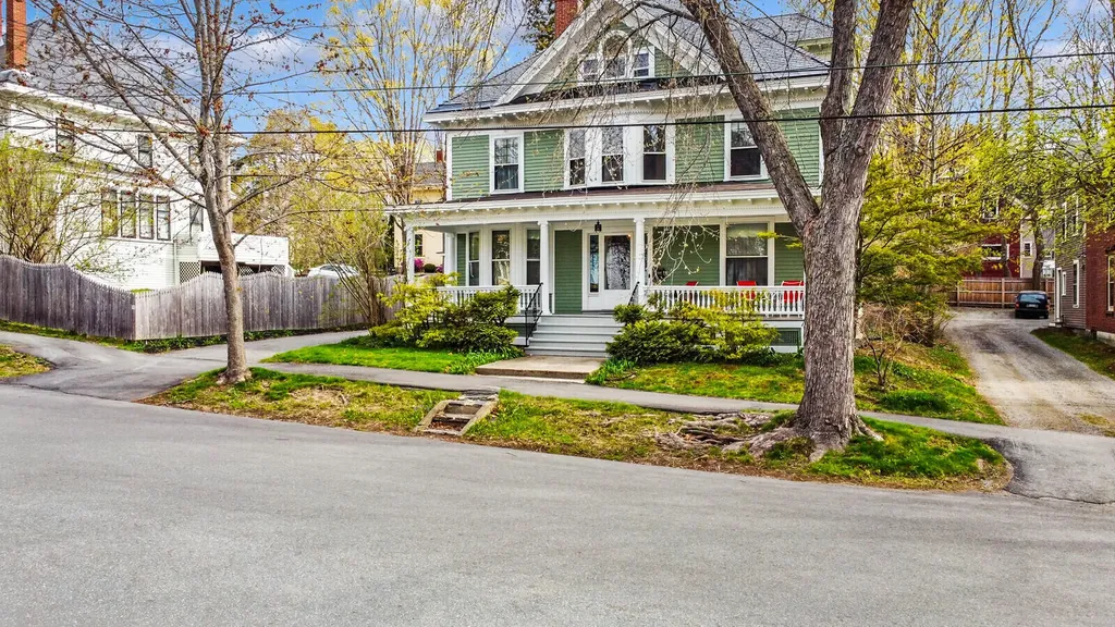 243 Cedar Street Bangor ME 04401
