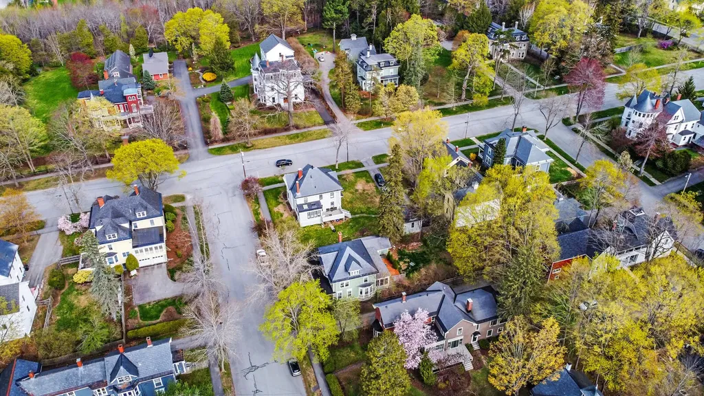 243 Cedar Street Bangor ME 04401