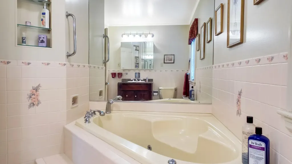 243 Cedar Street Bangor ME 04401