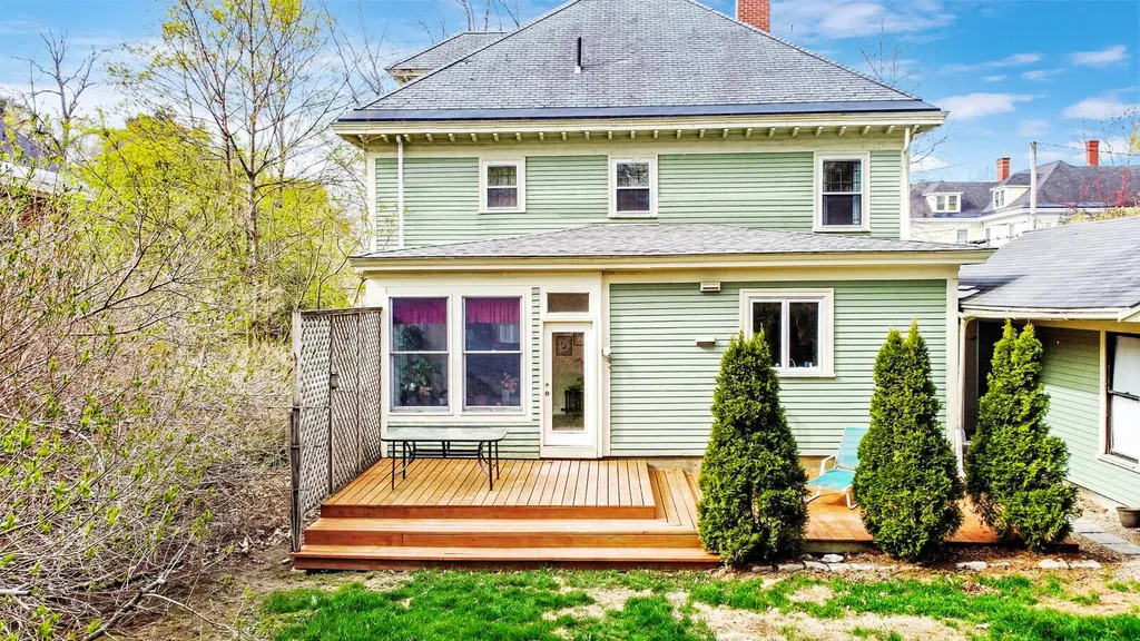 243 Cedar Street Bangor ME 04401