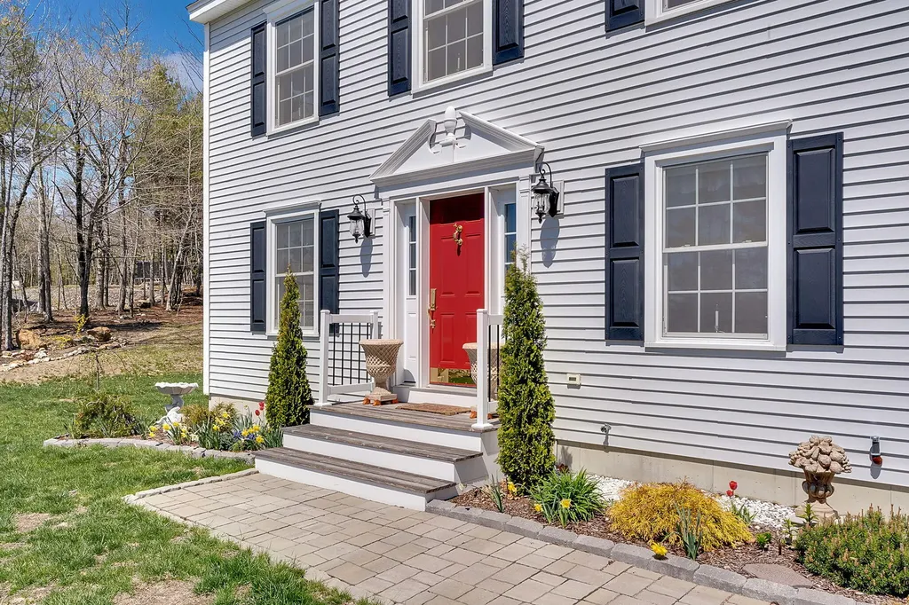 54 Eagles Nest Road Gray ME 04039
