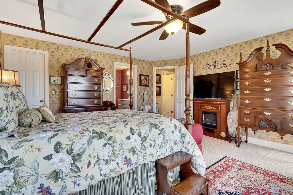 54 Eagles Nest Road Gray ME 04039
