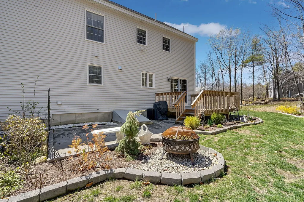 54 Eagles Nest Road Gray ME 04039