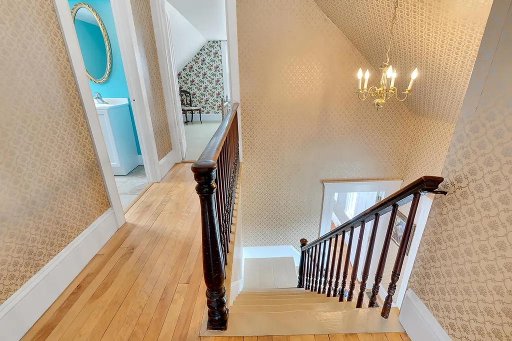 97 County Road Scarborough ME 04074