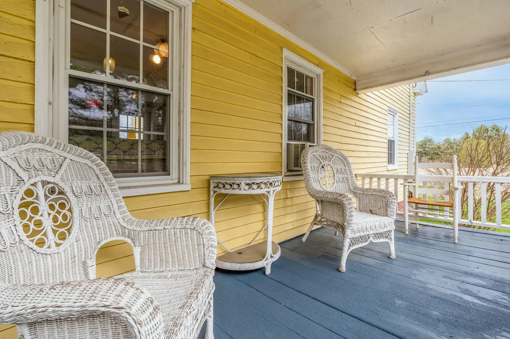 97 County Road Scarborough ME 04074
