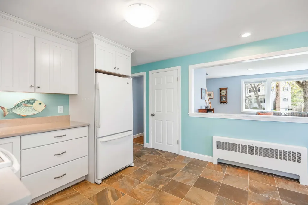 51 Winding Way Portland ME 04102