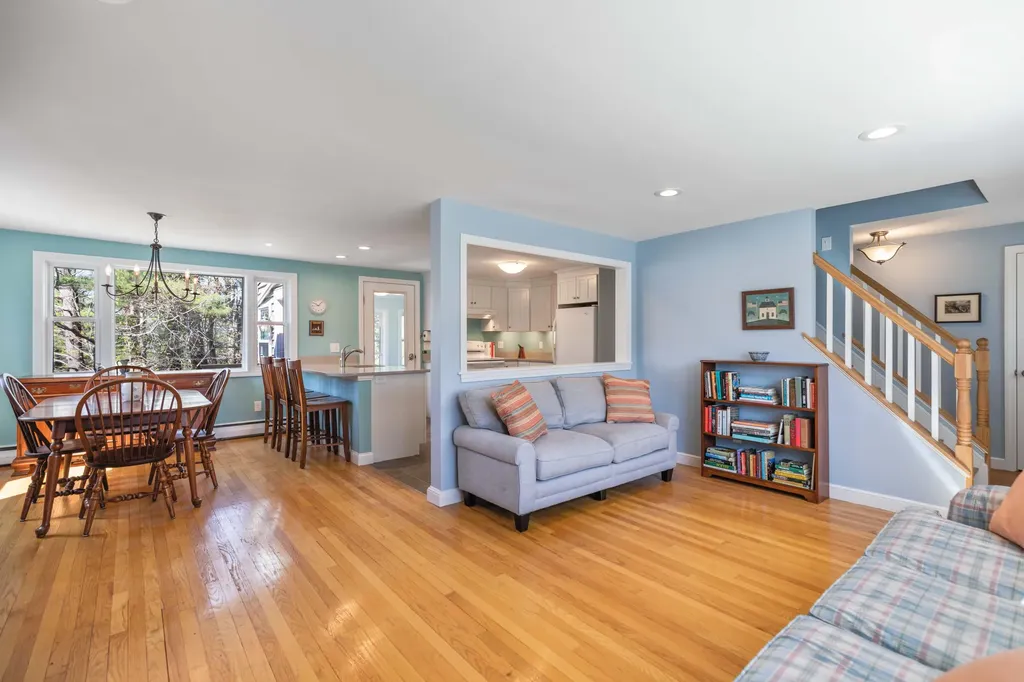 51 Winding Way Portland ME 04102