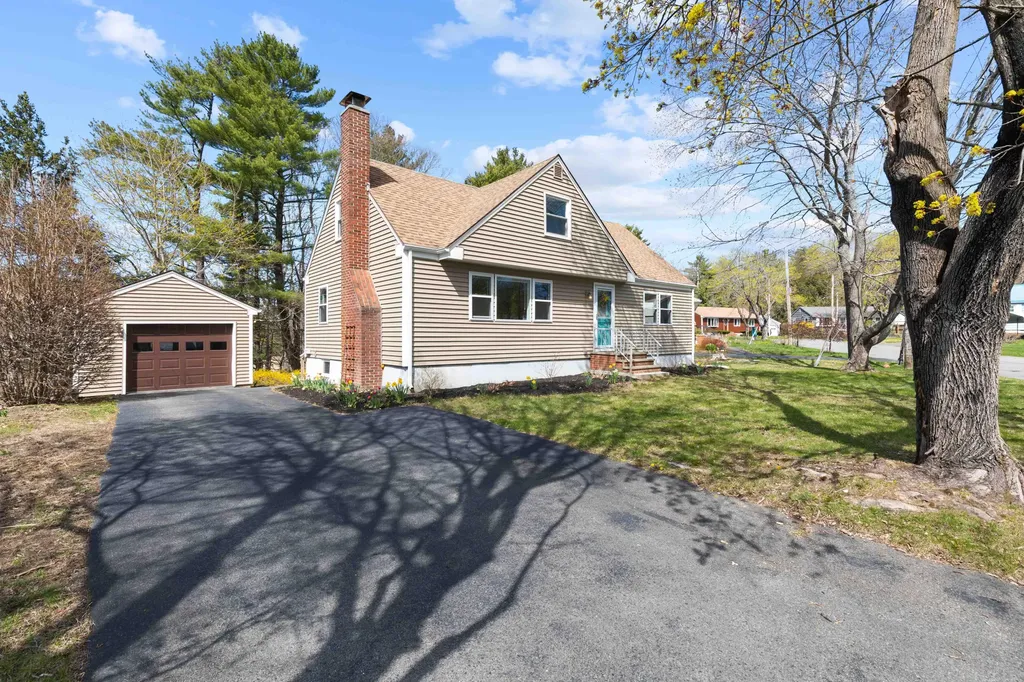 51 Winding Way Portland ME 04102