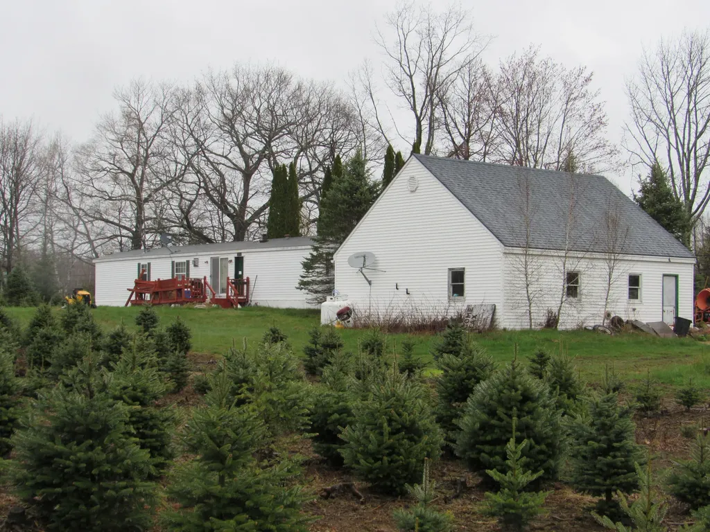 290 W Ridge Road Cornville ME 04976
