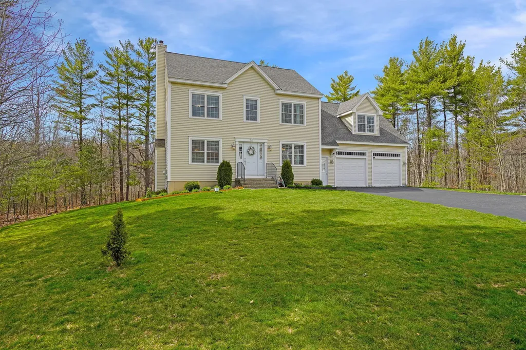 2 Moxie Way Scarborough ME 04074