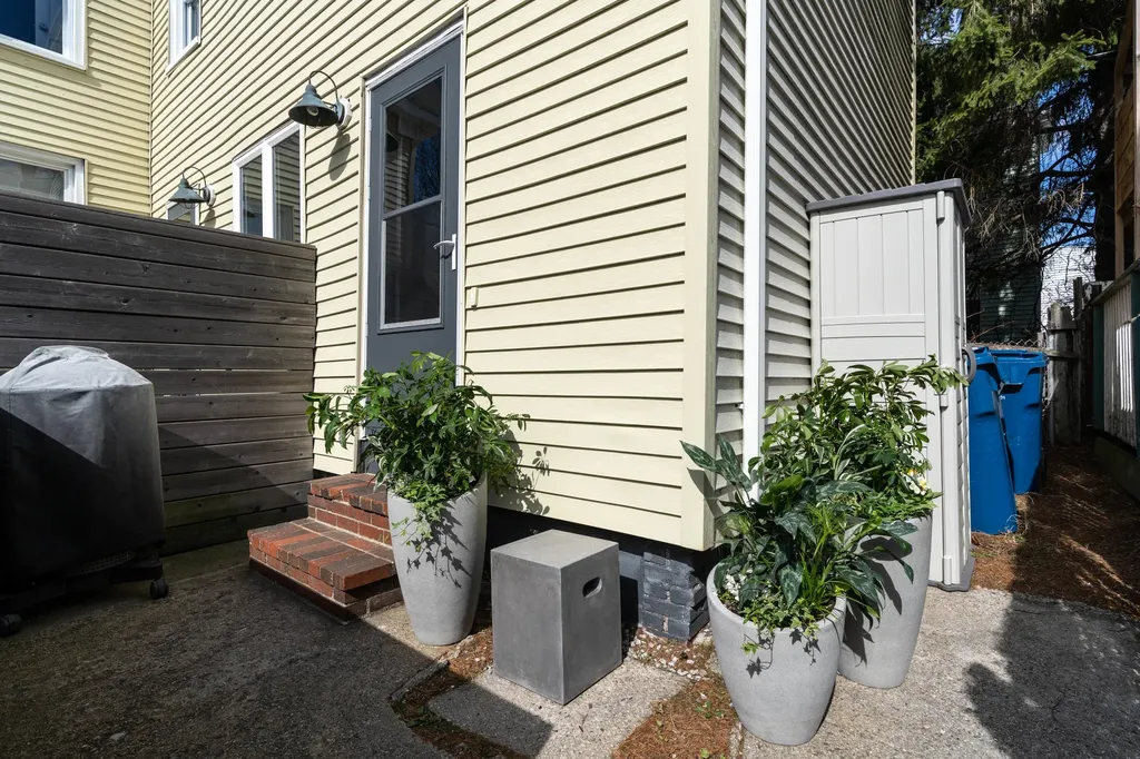 19 North Street Portland ME 04101