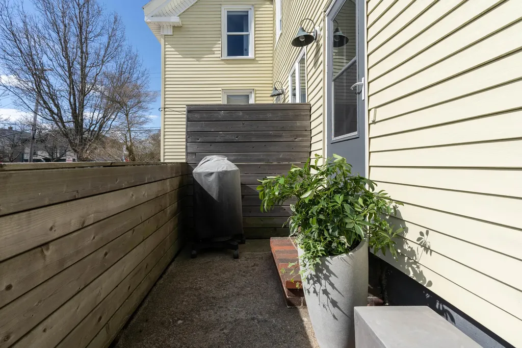 19 North Street Portland ME 04101
