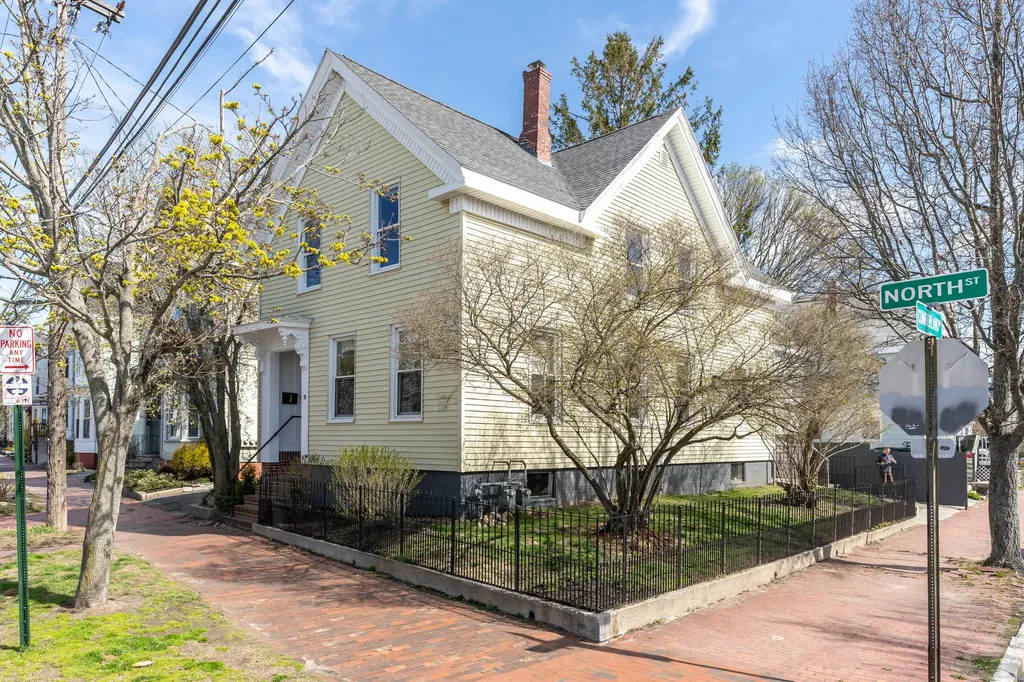 19 North Street Portland ME 04101