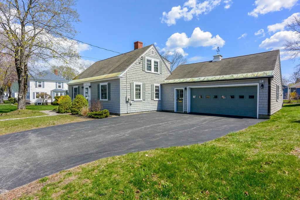 21 Weymouth Street Saco ME 04072