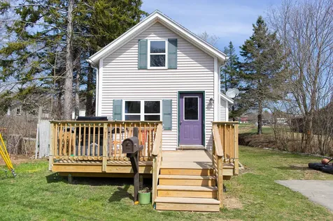 71 Lawn Avenue Rockland ME 04841