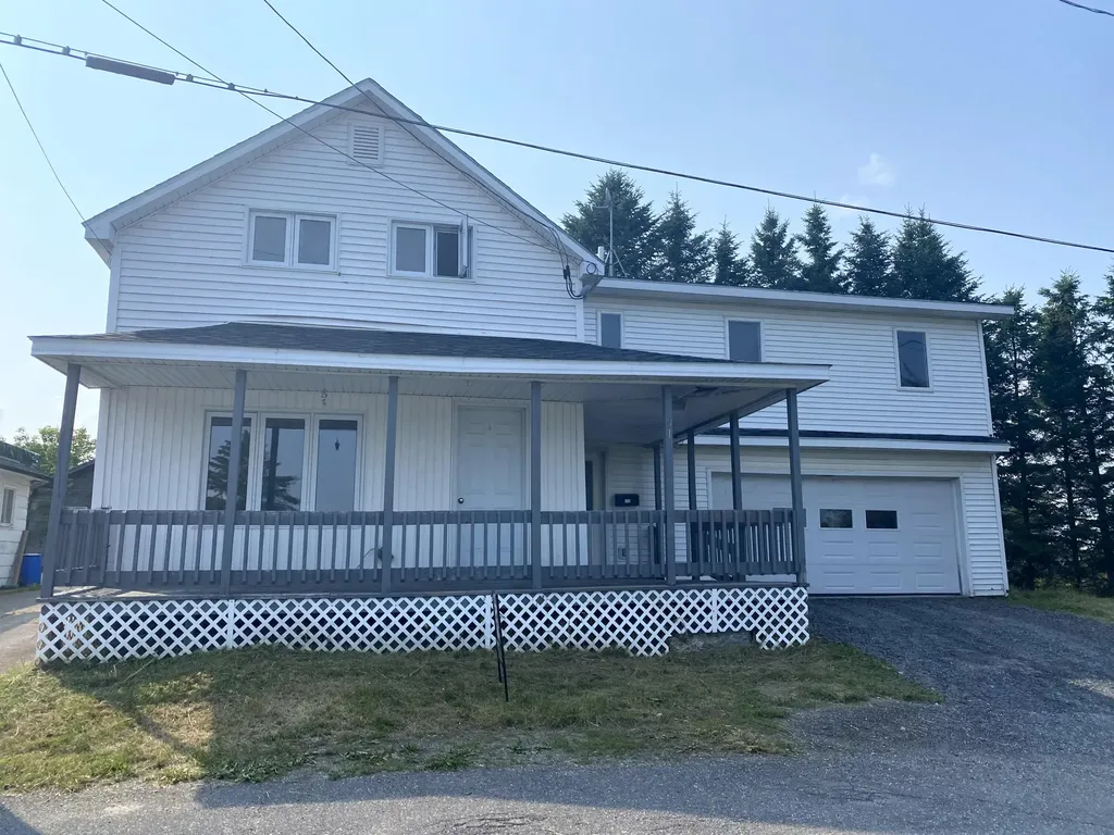 91 5th Avenue Madawaska ME 04756