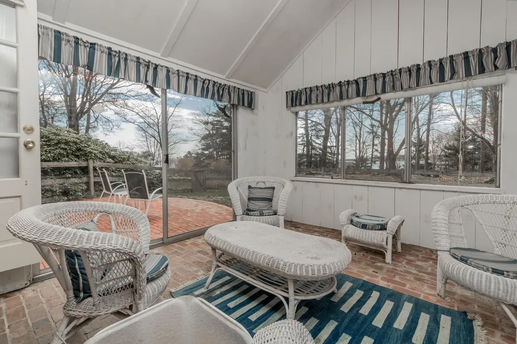 7 Smugglers Cove Road Cape Elizabeth ME 04107