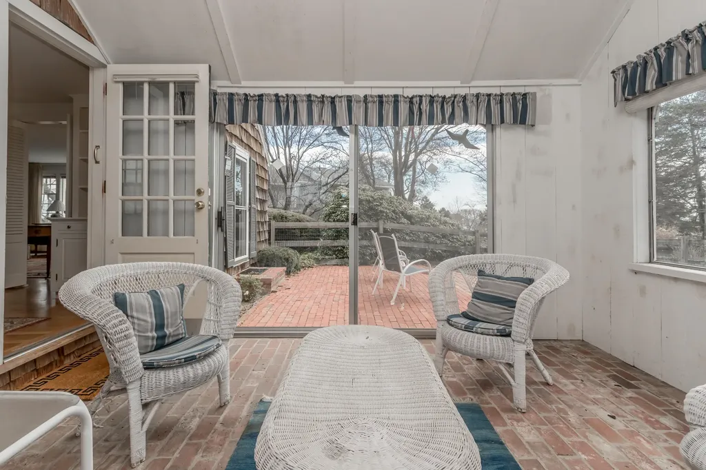 7 Smugglers Cove Road Cape Elizabeth ME 04107