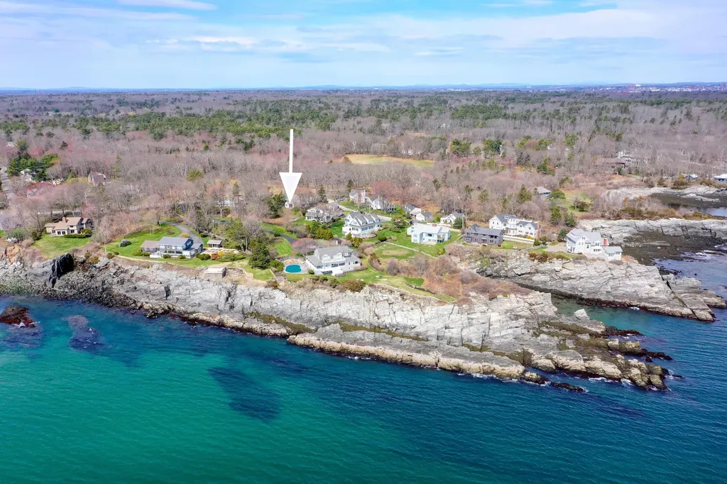 7 Smugglers Cove Road Cape Elizabeth ME 04107