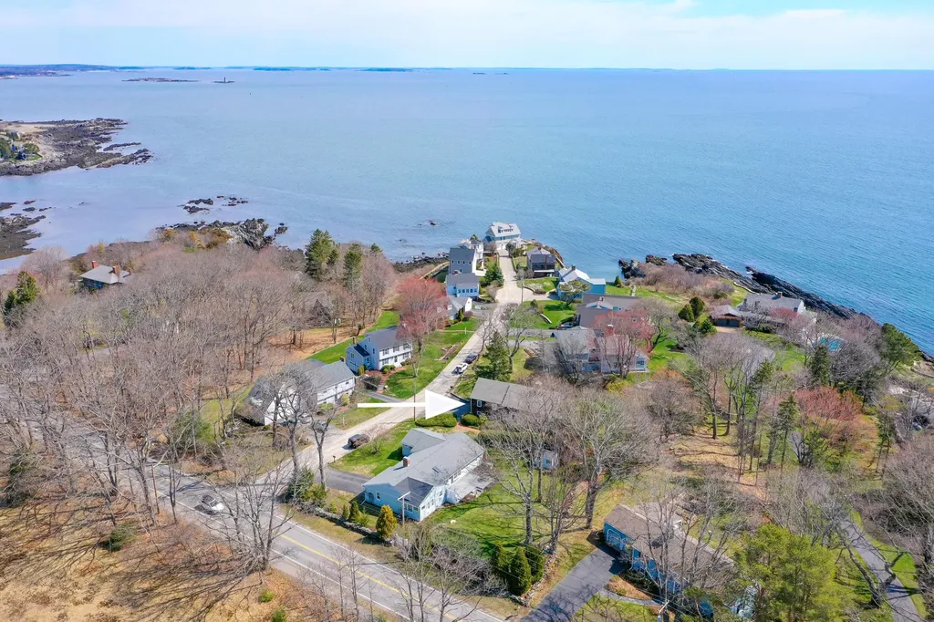 7 Smugglers Cove Road Cape Elizabeth ME 04107