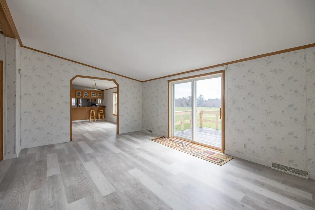386 S Witham Road Auburn ME 04210