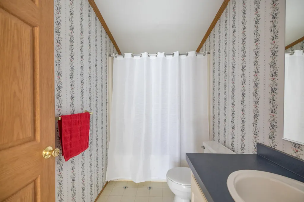 386 S Witham Road Auburn ME 04210