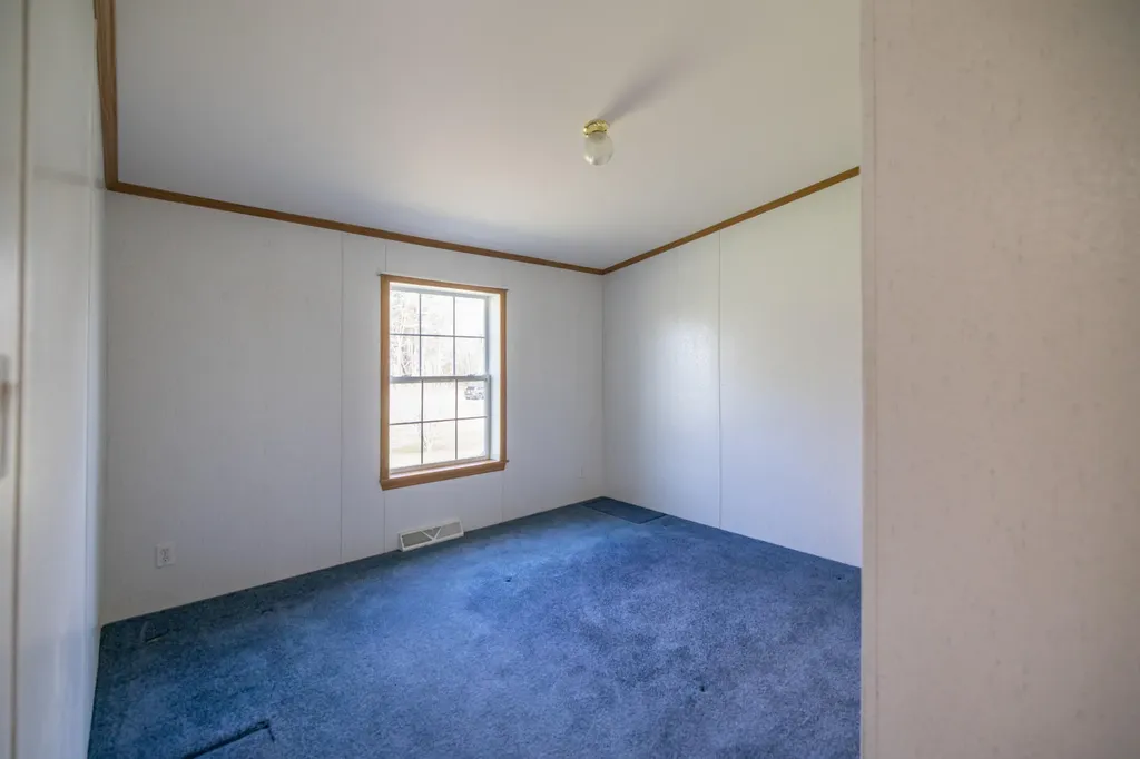 386 S Witham Road Auburn ME 04210