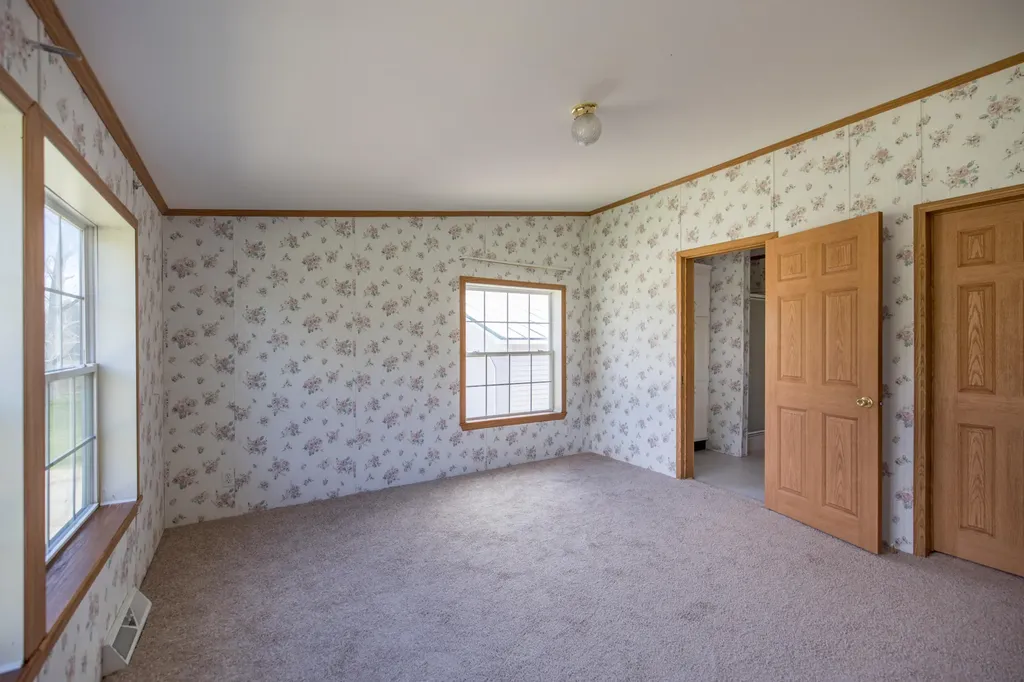 386 S Witham Road Auburn ME 04210