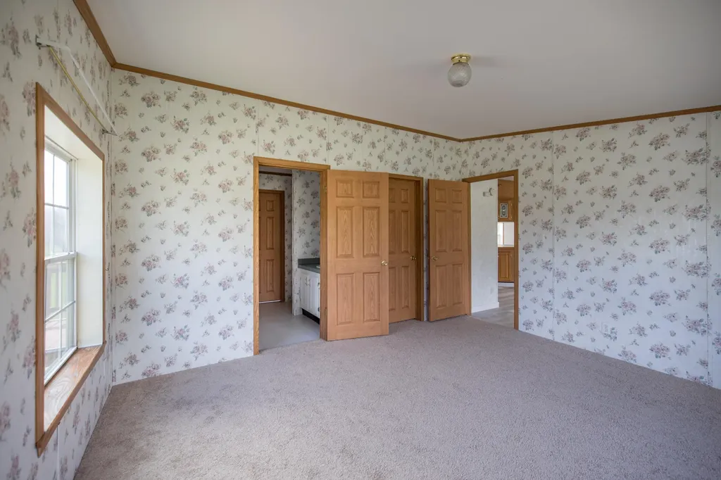 386 S Witham Road Auburn ME 04210
