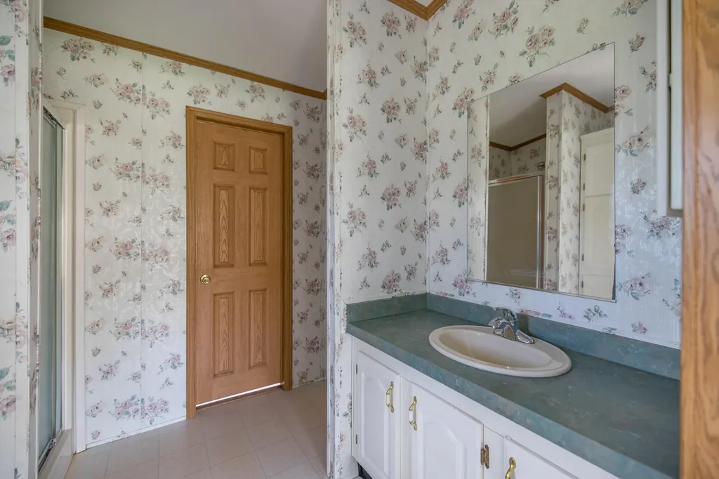 386 S Witham Road Auburn ME 04210