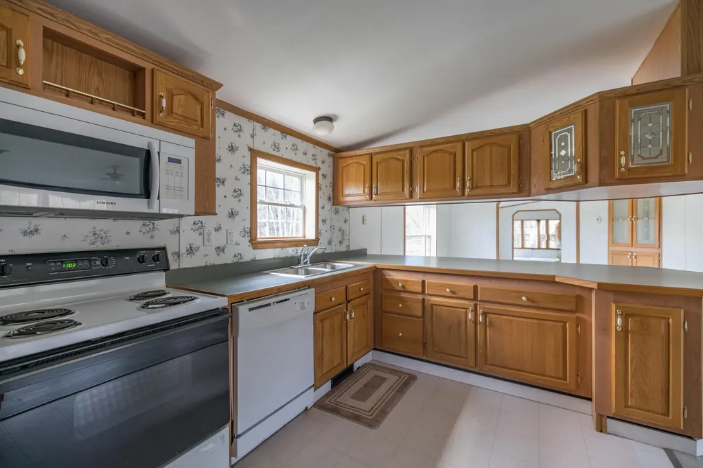 386 S Witham Road Auburn ME 04210