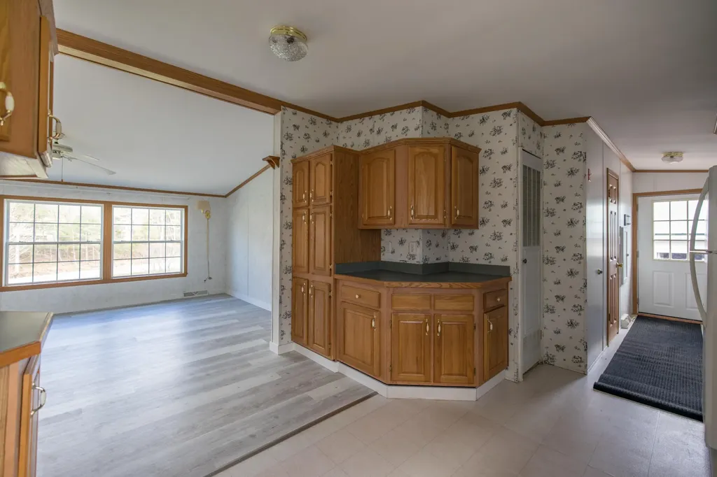 386 S Witham Road Auburn ME 04210