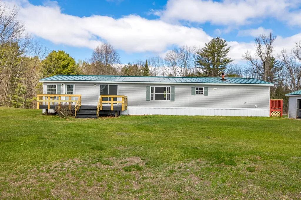 386 S Witham Road Auburn ME 04210