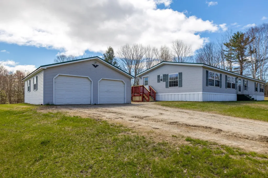 386 S Witham Road Auburn ME 04210
