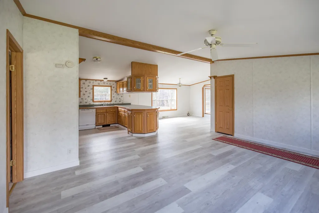 386 S Witham Road Auburn ME 04210
