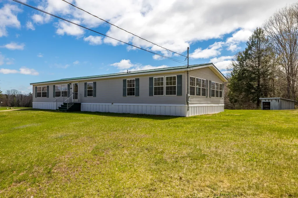 386 S Witham Road Auburn ME 04210