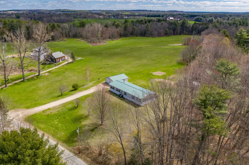 386 S Witham Road Auburn ME 04210