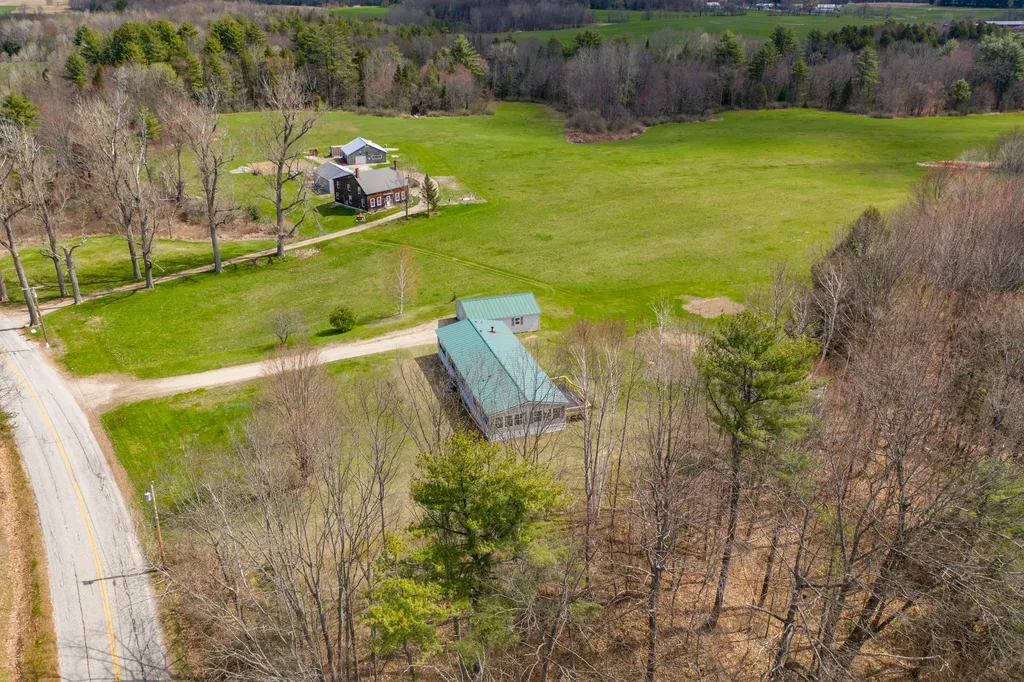 386 S Witham Road Auburn ME 04210
