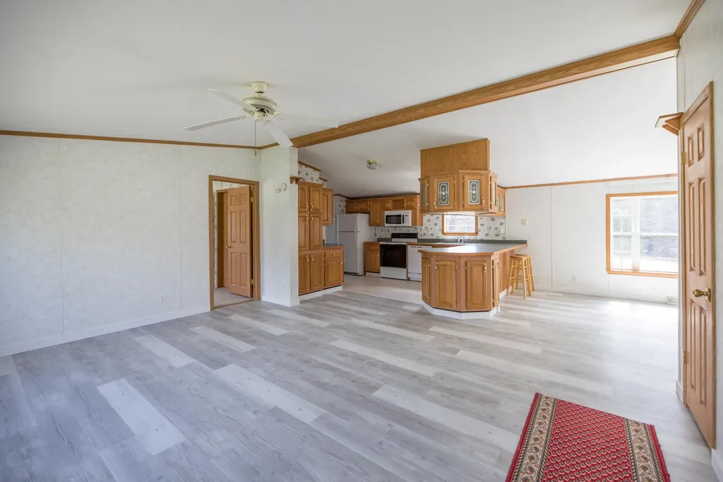 386 S Witham Road Auburn ME 04210